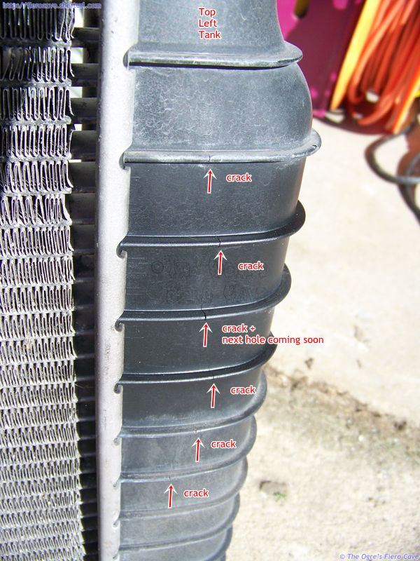 Picture, Left Tank with cracks, Front View